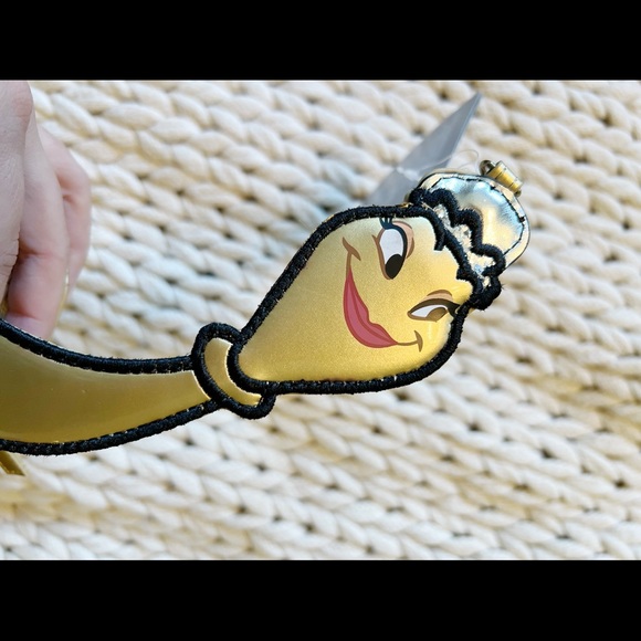 🔥SOLD🔥Disney beauty and the beast wristlet - Picture 6 of 7